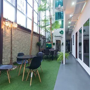 Hotel V Garden